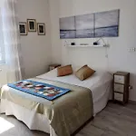 Mungi Bay, Flat With Sea View Roof Terrace Apartment *
