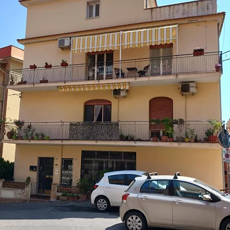 Mungi Bay, Flat With Sea View Roof Terrace Appartement
