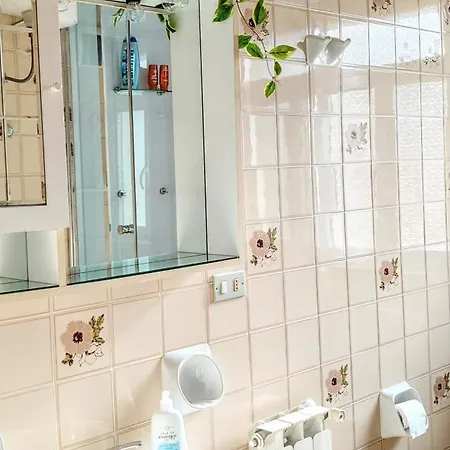 Mungi Bay, Flat With Sea View Roof Terrace Appartement *