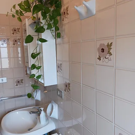 公寓 Mungi Bay, Flat With Sea View Roof Terrace *