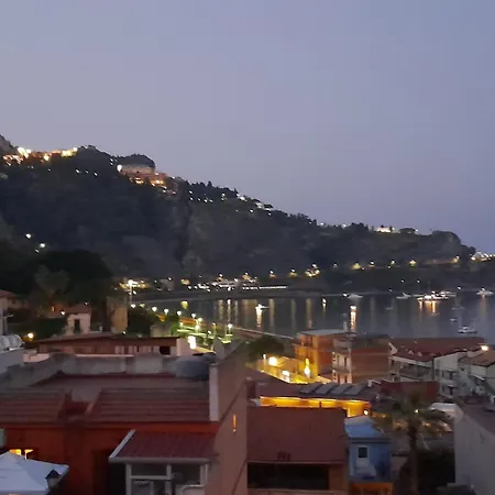 Mungi Bay, Flat With Sea View Roof Terrace Apartment *