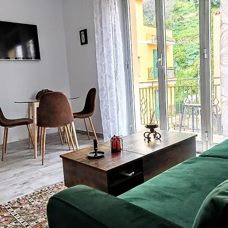 Mungi Bay, Flat With Sea View Roof Terrace * 지아르디니낙소스