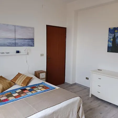 Mungi Bay, Flat With Sea View Roof Terrace 아파트 지아르디니낙소스